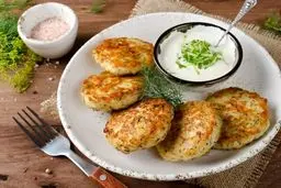 طرز تهیه کوکو لوبیا سفید و سیب زمینی پخته