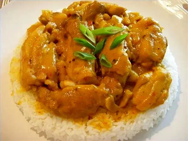 طرز تهیه خورشت مرغ و کاری ؛ غذای خوشمزه هندی