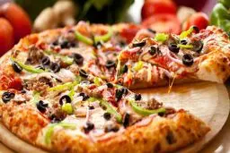 دستور پخت پیتزای مخلوط با خمیر خانگی
