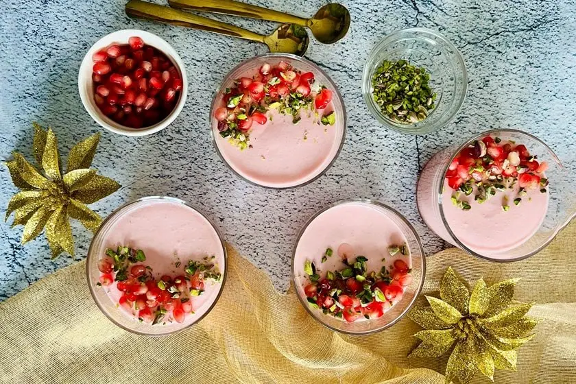 طرز تهیه موس انار برای شب یلدا