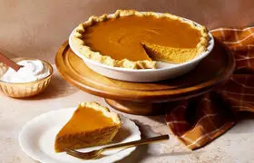 طرز تهیه پای کدو حلوایی، شیرینی خاص برای شب یلدا