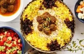 کشمش پلو شیرازی ؛ عطرِ گرمِ زعفران و شیرینی آرام‌بخش انگور خشک