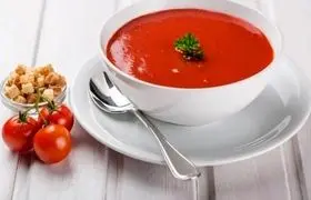 طرز تهیه سوپ گوجه فرنگی ایتالیایی یکی از ۱۰ سوپ برتر دنیا