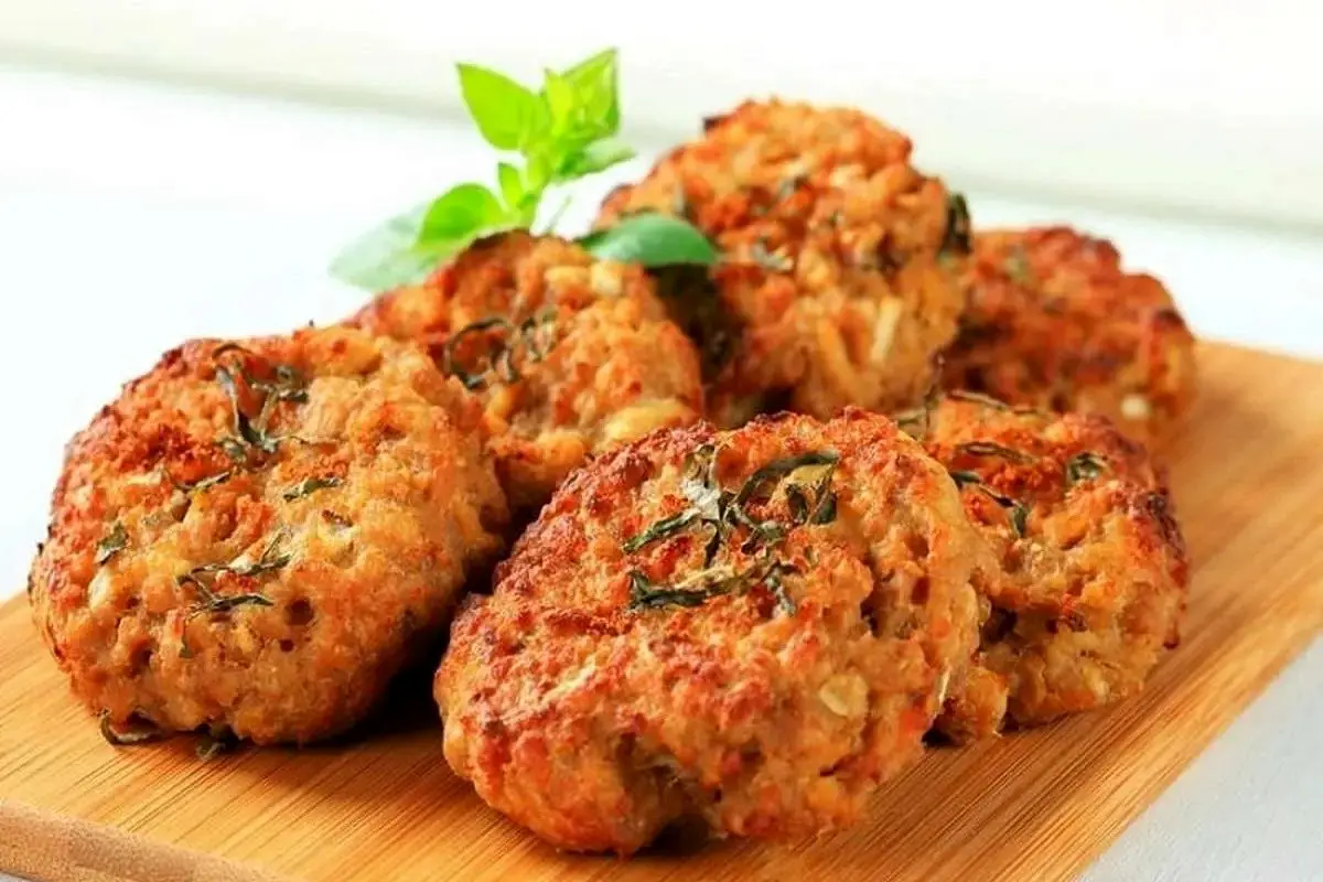 طرز تهیه کوکو مرغ کردی؛ شام خوشمزه و مقوی