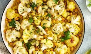 طرز تهیه گل کلم پلو؛ پلو مخلوط متفاوت و لذیذ