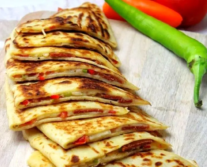 دستور پخت کرپ پیتزا با ژامبون و پنیر