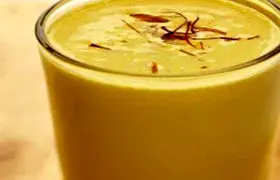  طرز تهیه فرنی زعفرانی مخصوص با عطری بی نظیر