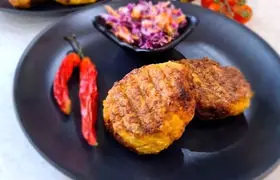 باکوان مرغ و سبزیجات؛ کوکو خوشمزه از خیابان‌های اندونزی