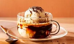 طرز تهیه نوشیدنی آفوگاتو با قهوه اسپرسو ؛ یک ترکیب سرد و گرم و تلخ و شیرین