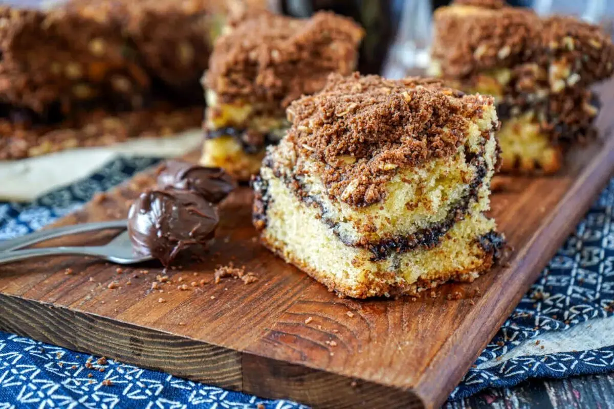 کیک دارچینی با استروزل شکلاتی؛ عطر زمستان در یک برش گرم