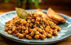 طرز تهیه چوله پالک؛ غذای هندی خوشمزه و مقوی