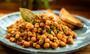 طرز تهیه چوله پالک؛ غذای هندی خوشمزه و مقوی