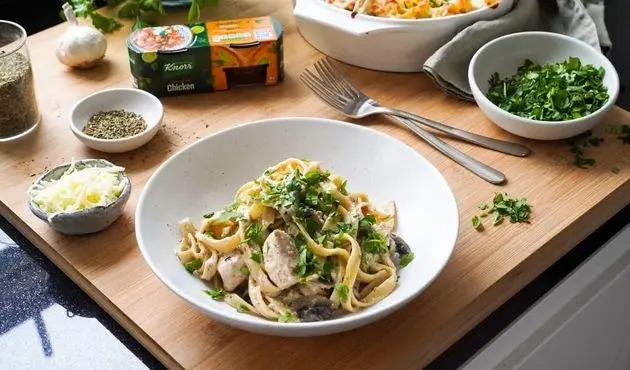 فوت و فن تهیه پاستا آلفردو با مرغ و قارچ و خامه | ۲ اشتباه رایج در تهیه پاستا آلفردو