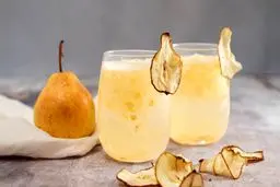 طرز تهیه رانی گلابی خانگی با روش‌های ساده