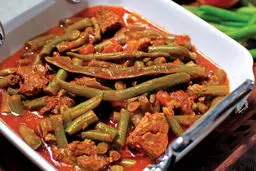 این خورش لذیذ را با لوبیا سبز آماده کنید