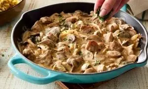 دستور پخت خوراک مرغ روسی به سبک رستوران‌ها