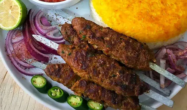 طرز تهیه لول کباب به روش بازاری