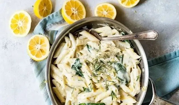 دستور پخت پاستا با سس آلفردو و مرغ + نکات تهیه مهم پاستا