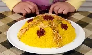 شکرپلوی شیرازی؛ عطرِ طلایی زعفران در شب یلدا