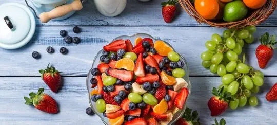 با میوه‌های له شده چی درست کنیم؟