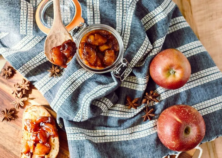 طرز تهیه مربای سیب زرد و قرمز