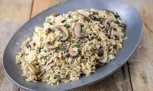 طرز تهیه قارچ پلو ساده بدون گوشت خوشمزه به ۳ روش