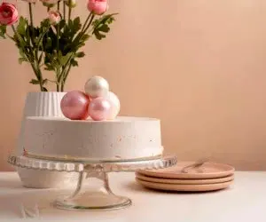  طرز تهیه کیک دو تخم مرغی با ماست؛ واسه تولد و ...