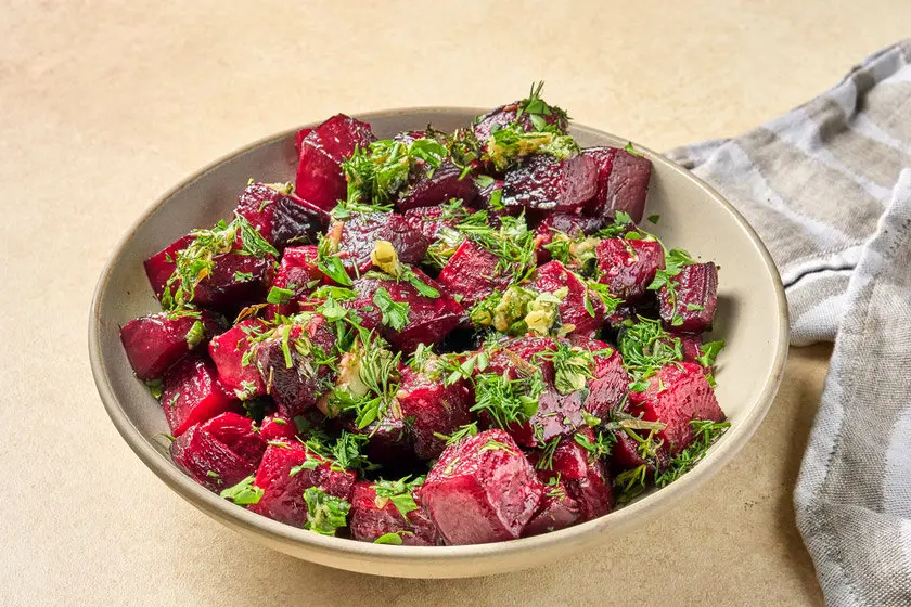 طرز تهیه چغندر تنوری با کره سیر