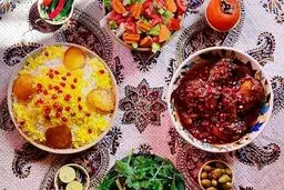 طرز تهیه مرغ ناردونی با انارهای تازه فصل