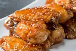 طرز تهیه مرغ عسلی و سیر، طعم متفاوت مرغ