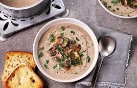 با این گیاه جادویی به مبارزه با سرطان بروید