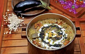 طرز تهیه آش بادمجان، غذای خوشمزه لرستان