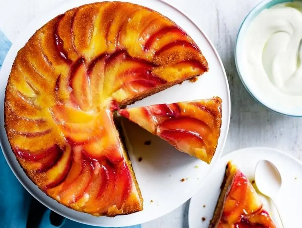 دستور پخت  کیک برگردان شلیل، دسر تابستانی جذاب