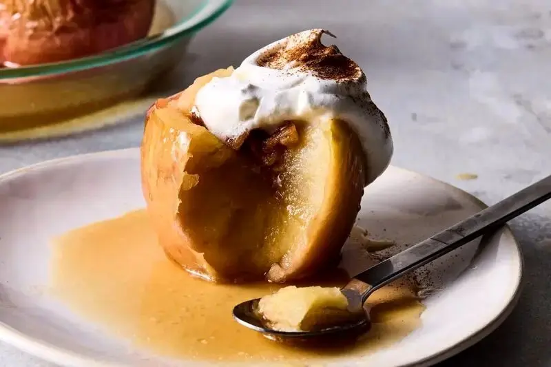 روش تهیه توفاحیجه؛ دسری لطیف با عطر سیب و دارچین از کشور بوسنی هرزگوین