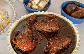 مرغ ترش یلدایی با سبزی های معطر شمال؛ مزه ای که از دل جنگل های گیلان می آید