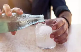 آیا آب گازدار برای بدن مفید است؟