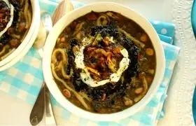 طرز تهیه آش رشته با سبزی خشک؛ اقتصادی و همه پسند