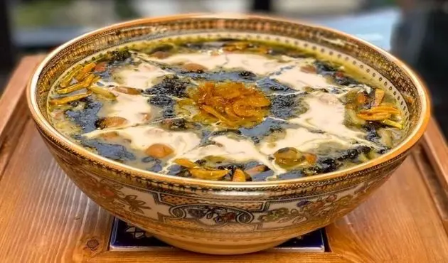 آش رشته ماه مبارک رمضان بدون نخود + روش تهیه