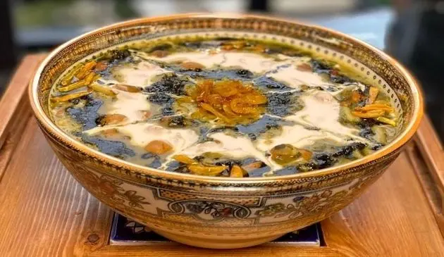 آش رشته ماه مبارک رمضان بدون نخود + روش تهیه