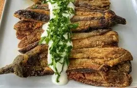 دستور پخت بادمجان سوخاری؛ میان‌وعده‌ای ترد و خوشمزه  