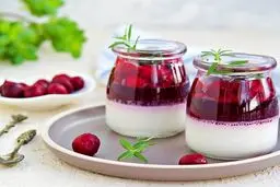 دستور تهیه پودینگ خوشمزه با سس آلبالو