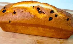 کیک کشمشی بدون فر؛ طرز تهیه کیک کشمشی بدون فر در ماهیتابه