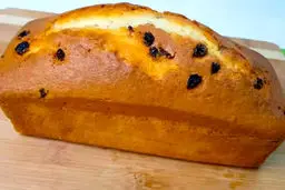 کیک کشمشی بدون فر؛ طرز تهیه کیک کشمشی بدون فر در ماهیتابه