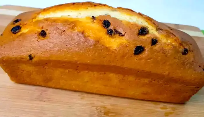 کیک کشمشی بدون فر؛ طرز تهیه کیک کشمشی بدون فر در ماهیتابه