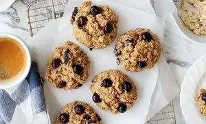 کوکی رژیمی با جو دوسر پرک ؛ شیرینی کم کالری و خوشمزه + روش تهیه