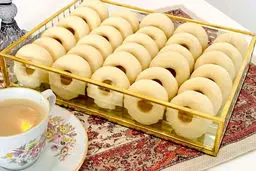 شیرینی کاک وارکا؛ شیرینی سنتی تونس با عطر بادام