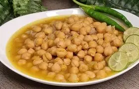 نخود آب خیابانی؛ گرمای ساده و نوستالژیک روزهای سرد