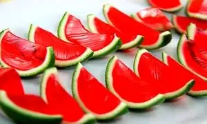 طرز تهیه انواع ژله هندوانه‌ای برای شب یلدا
