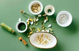 چای سبز و تداخل با مکمل‌ها: چه چیزهایی را نباید با هم خورد؟