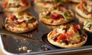 طرز تهیه یک لقمه خوشمزه و مقوی برای تغذیه مدرسه دانش‌آموزان